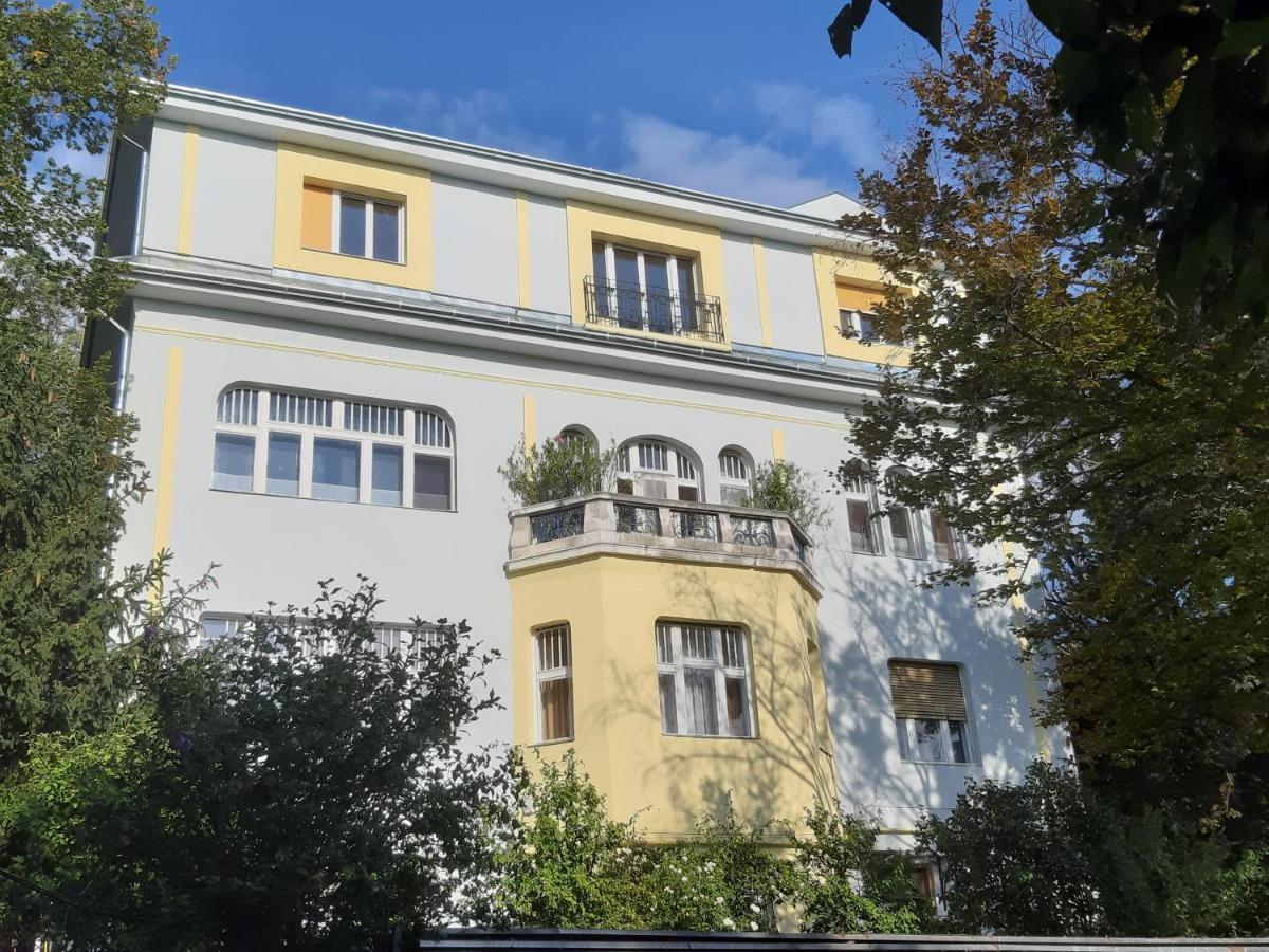 Green Hill Apartment 布达佩斯 外观 照片